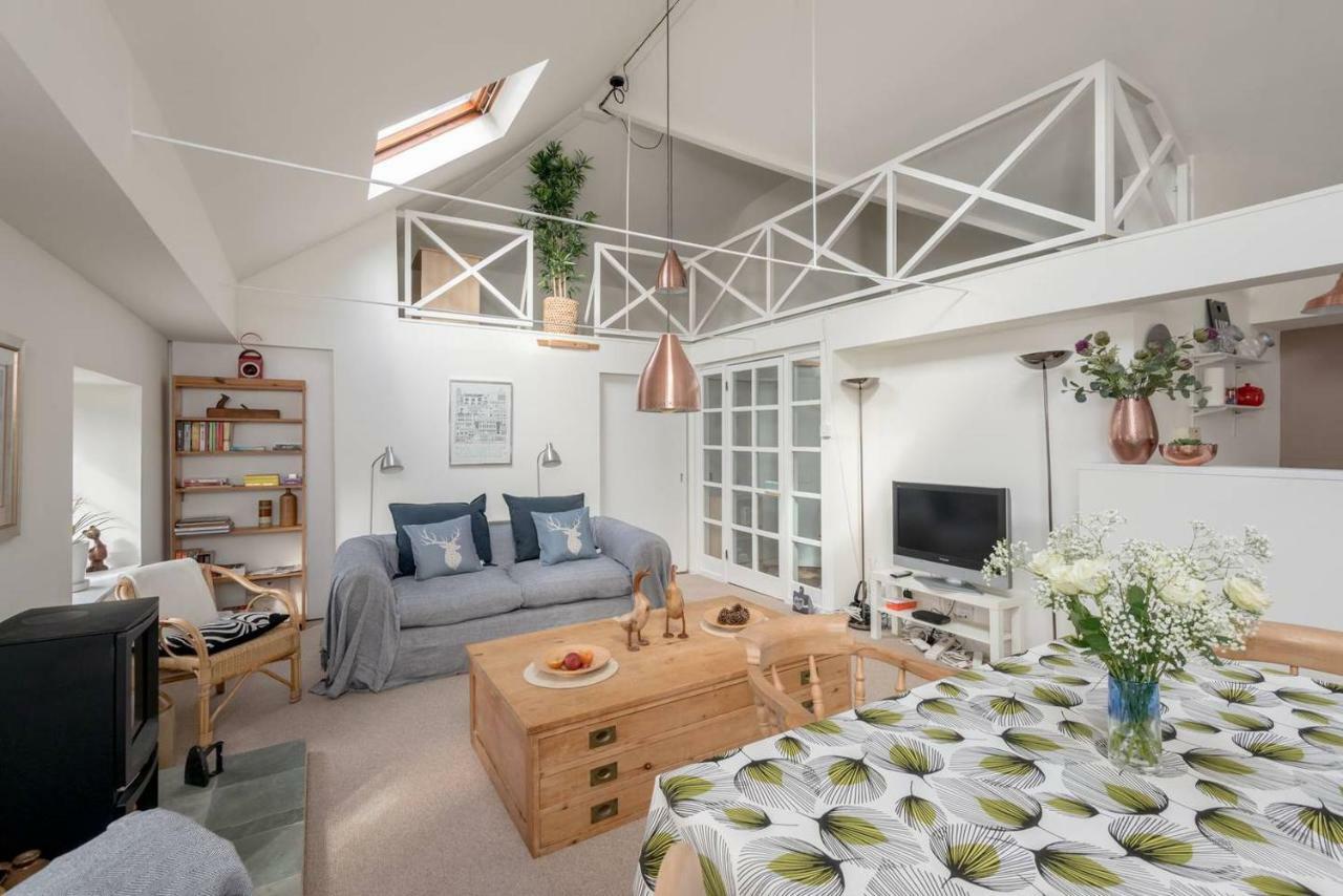 Апартаменты Joivy Loft At The Brewery With Free Parking Эдинбург Экстерьер фото